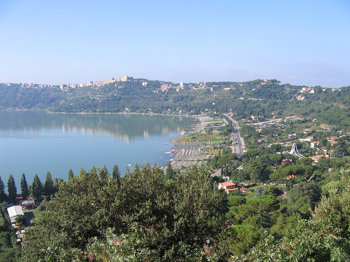 RINVIATO Subiaco. Traversata da Castel Gandolfo a Genzano